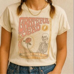 American Eagle Outfitters Grateful Dead Vintage Style Graphic Band Tee